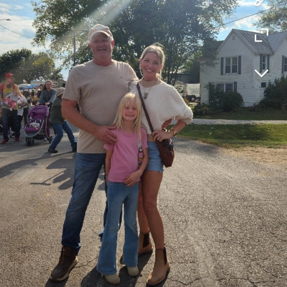 Meet your Posher, Lori - Picture 11 of 15